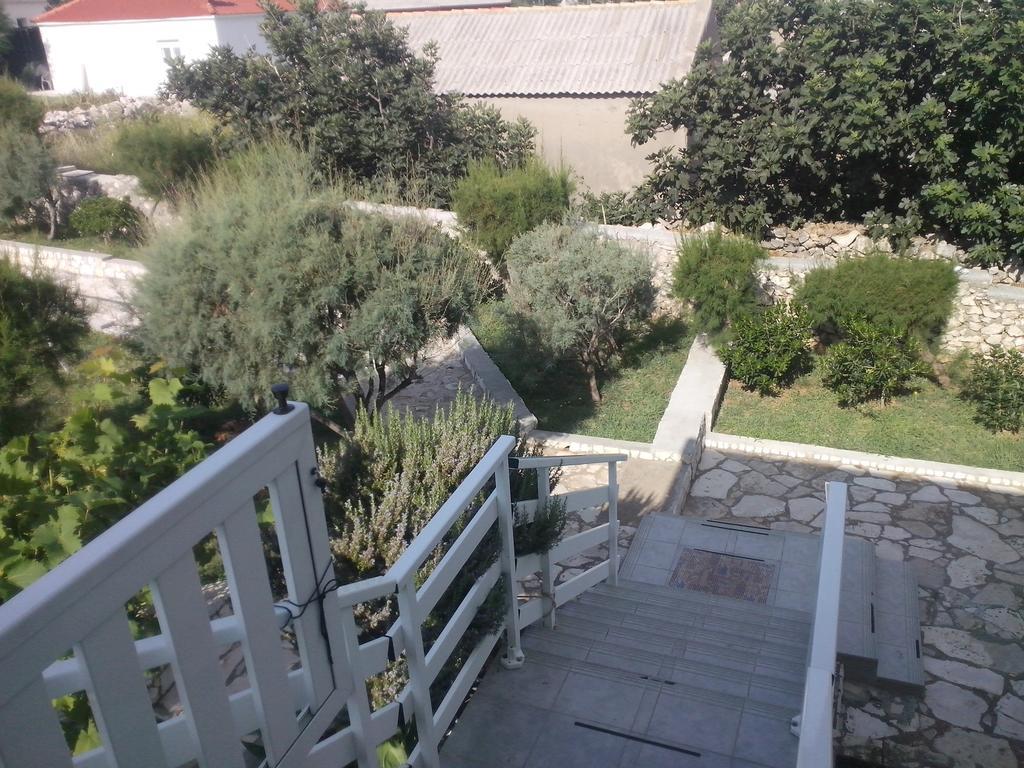 Kuca Za Odmor Laura Apartment Razanac Room photo