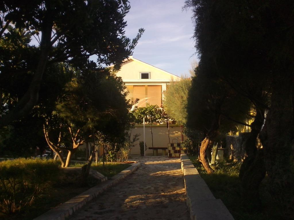 Kuca Za Odmor Laura Apartment Razanac Exterior photo