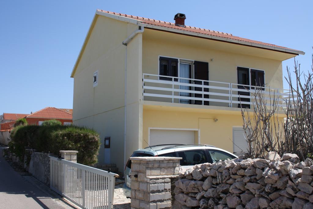 Kuca Za Odmor Laura Apartment Razanac Exterior photo